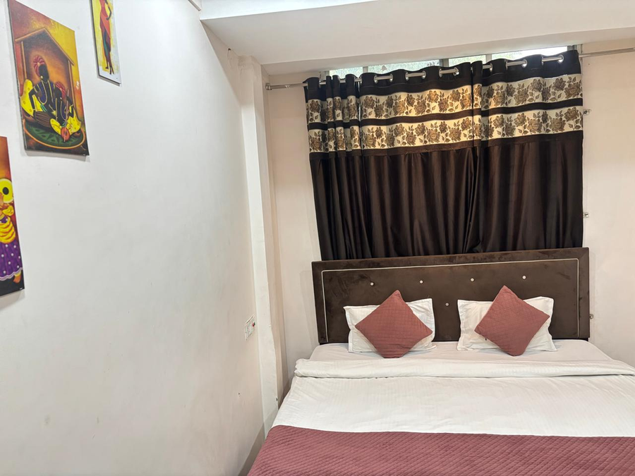 The Human Stay,Vijay Nagar,3 star