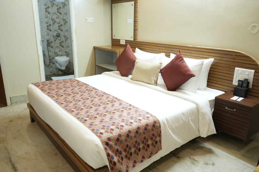 the sea valley beach front hotel