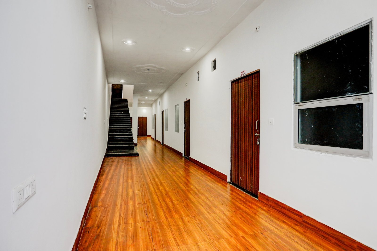 hotel o naroli crossway mathura formerly dev residency