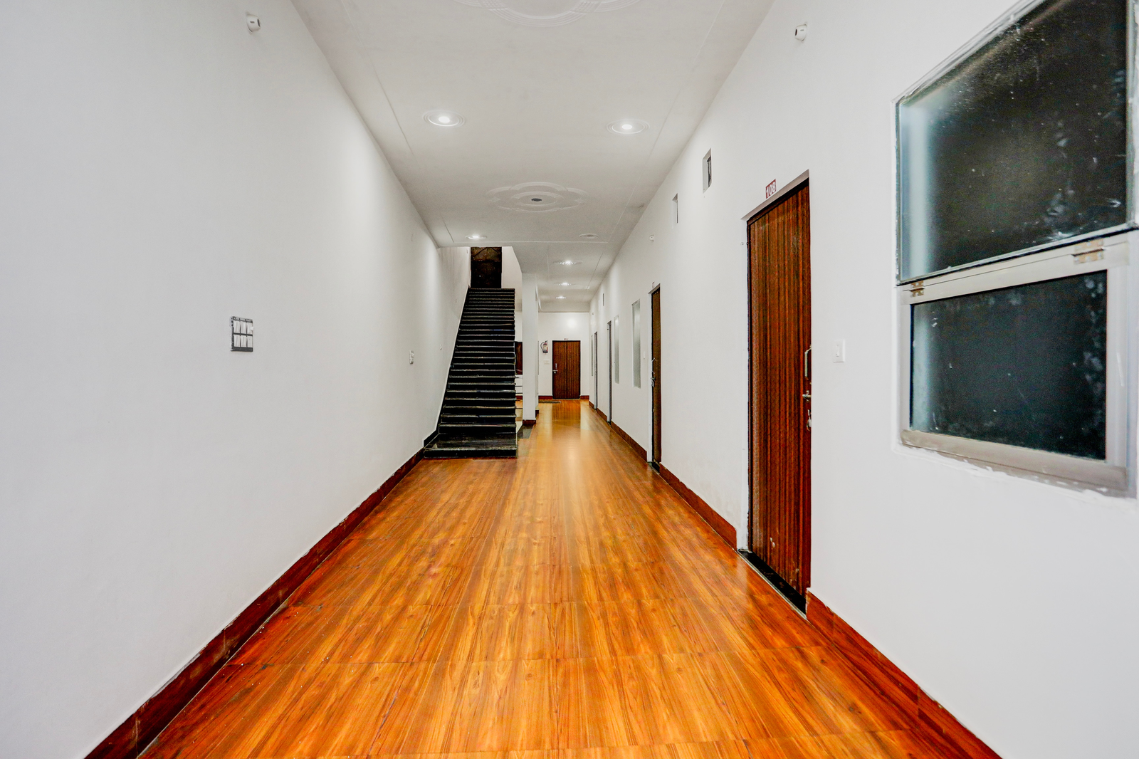 hotel o naroli crossway mathura formerly dev residency