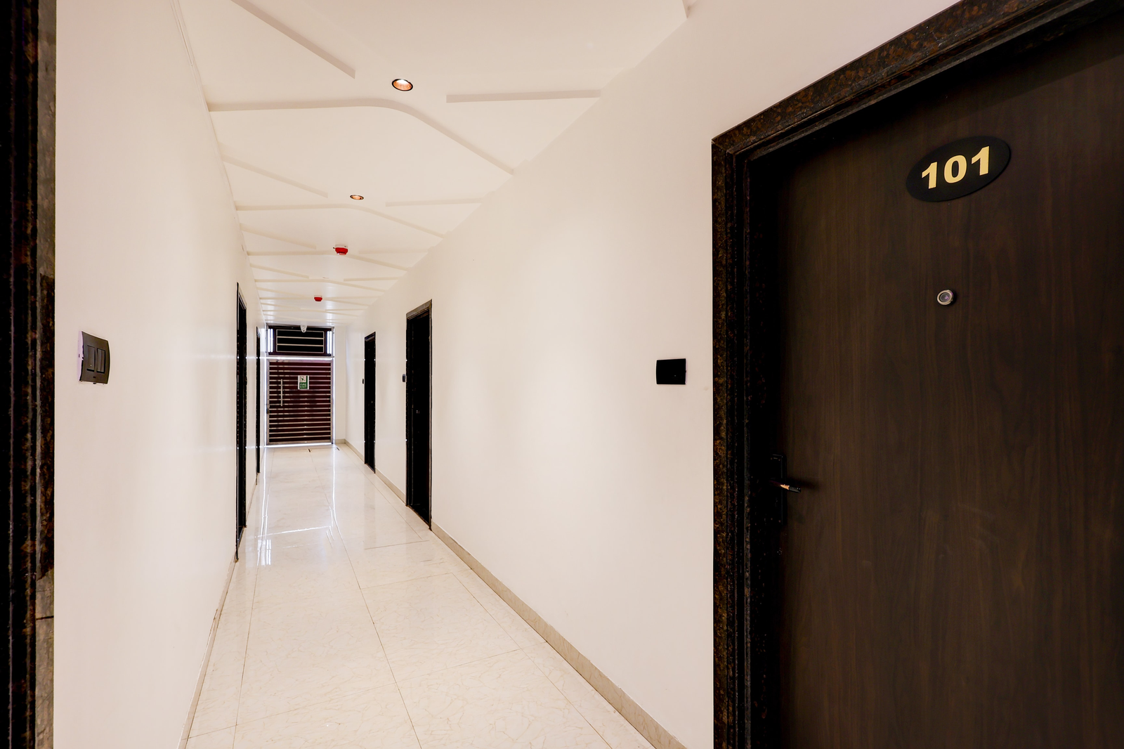 super townhouse oak kanpur anwarganj railway station formerly royal residency