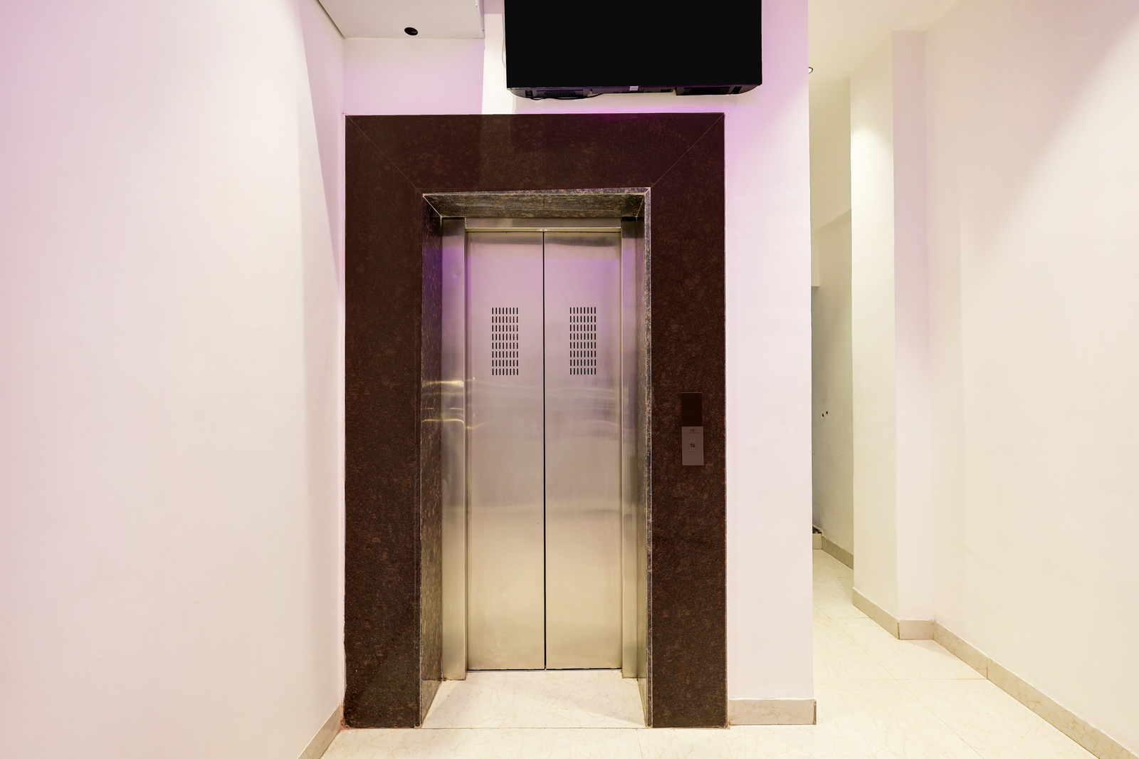 super townhouse oak kanpur anwarganj railway station formerly royal residency