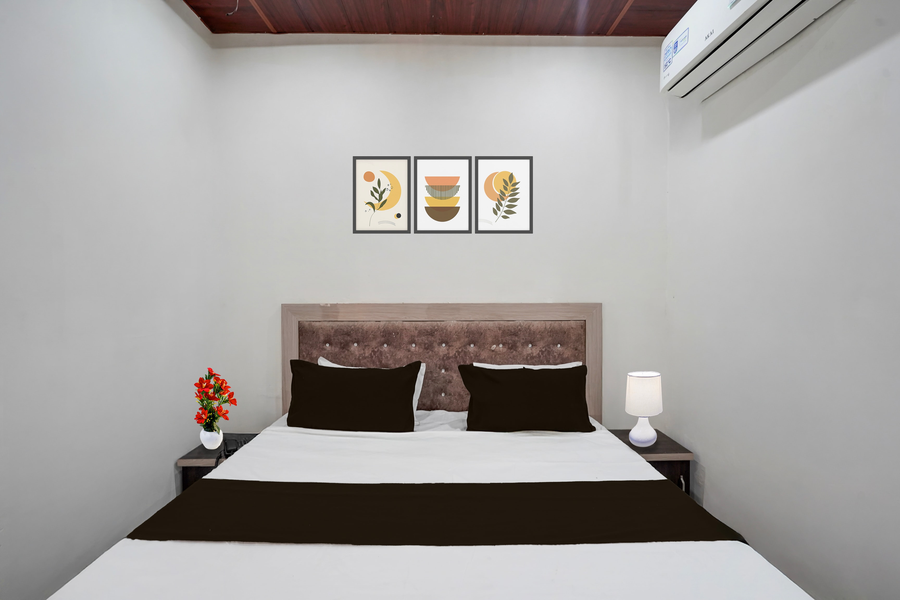 townhouse oak char dham vrindavan