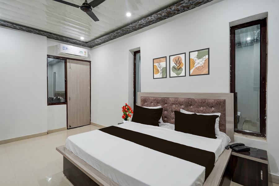 townhouse oak char dham vrindavan