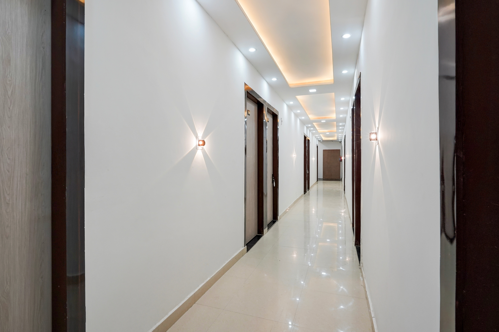 Super Townhouse Oak Char Dham Vrindavan,,3 star