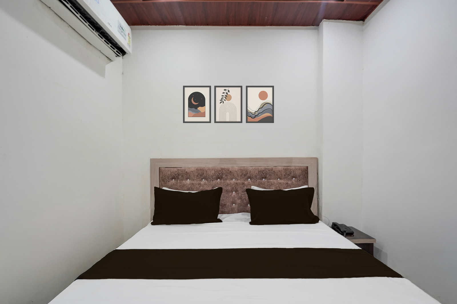 super townhouse oak char dham vrindavan