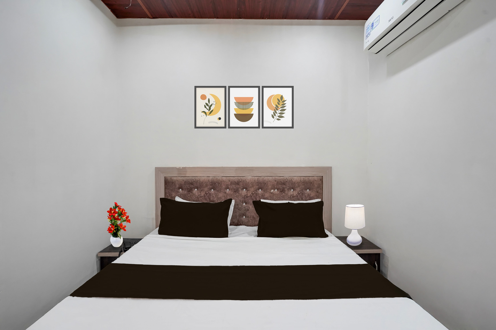 super townhouse oak char dham vrindavan