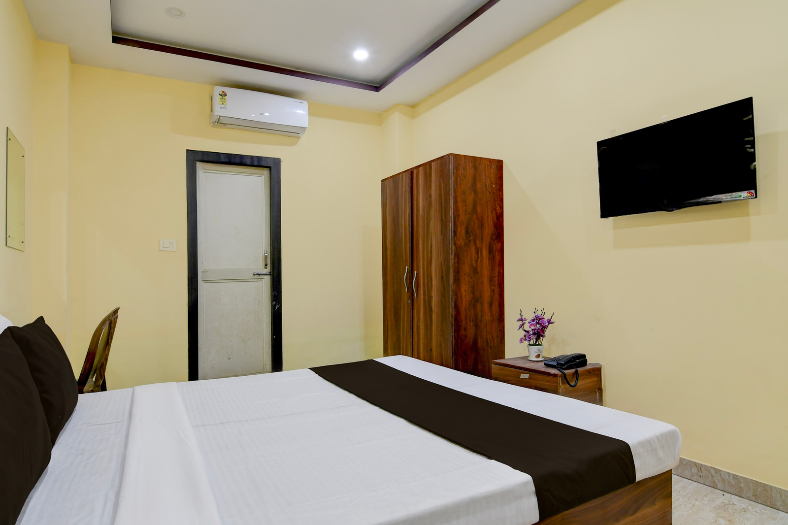 super collection o asian highway near agrasen hospital siliguri formerly ashiyana homestay