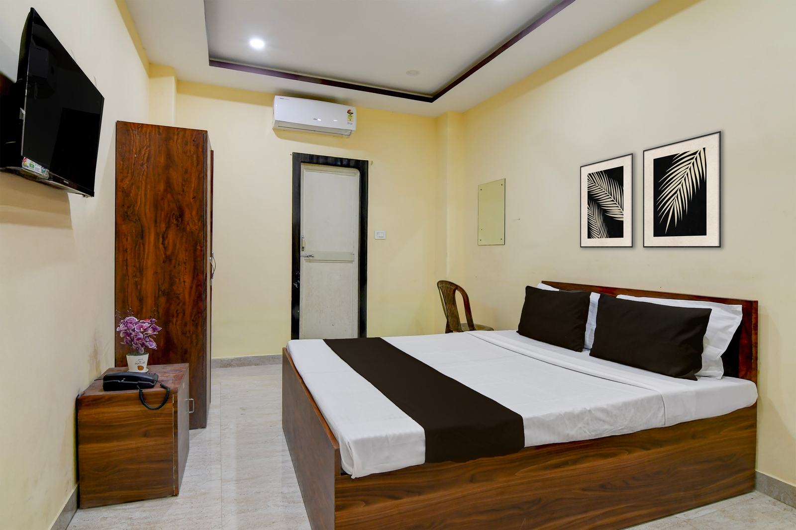 super collection o asian highway near agrasen hospital siliguri formerly ashiyana homestay