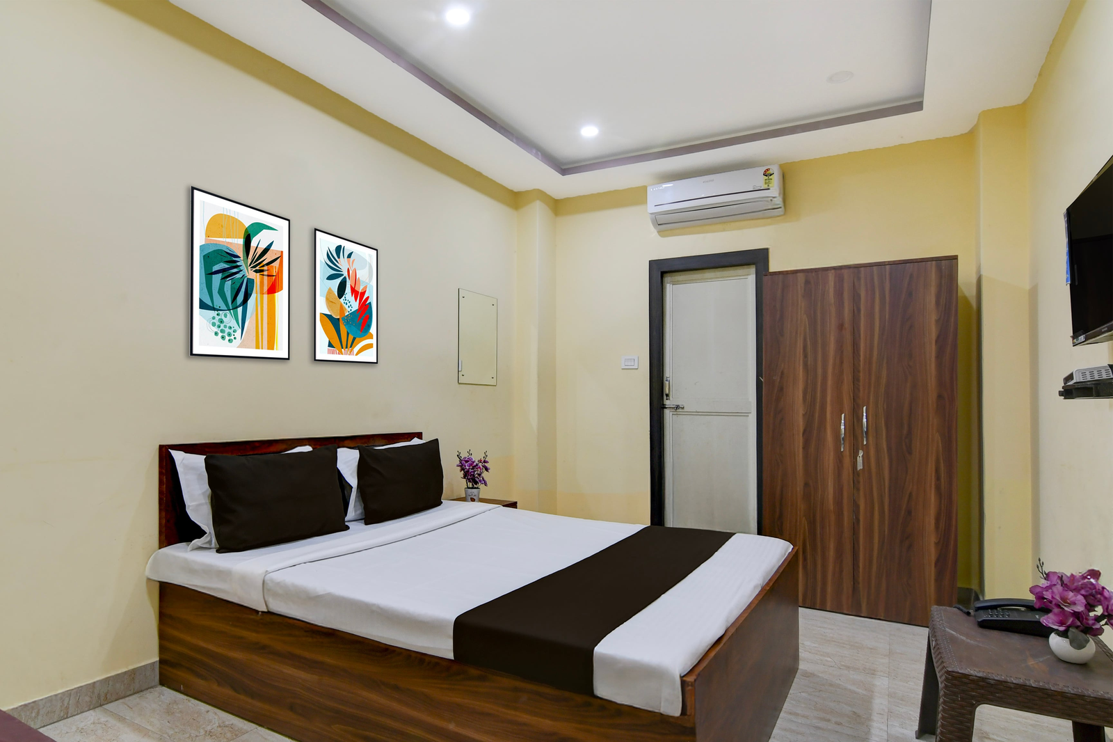 super collection o asian highway near agrasen hospital siliguri formerly ashiyana homestay