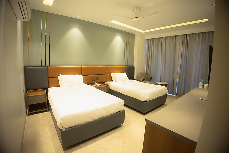 hotel ivory leaf stays