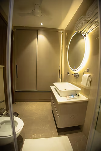 hotel ivory leaf stays