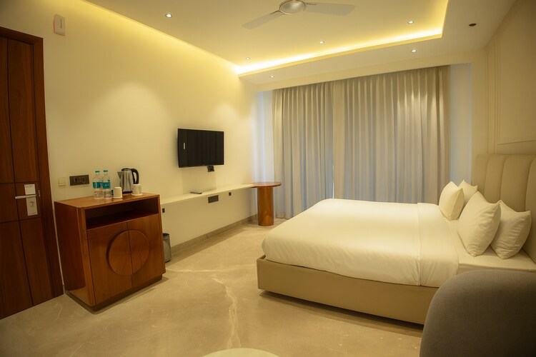 hotel ivory leaf stays