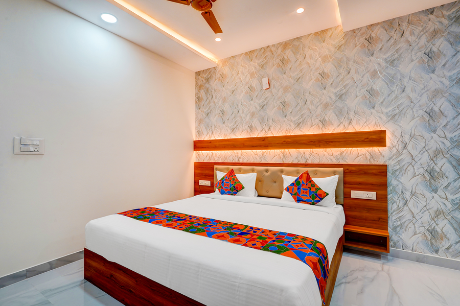 fabhotel golden stay