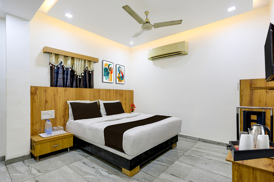 collection o odhav circle formerly hotel new balaji