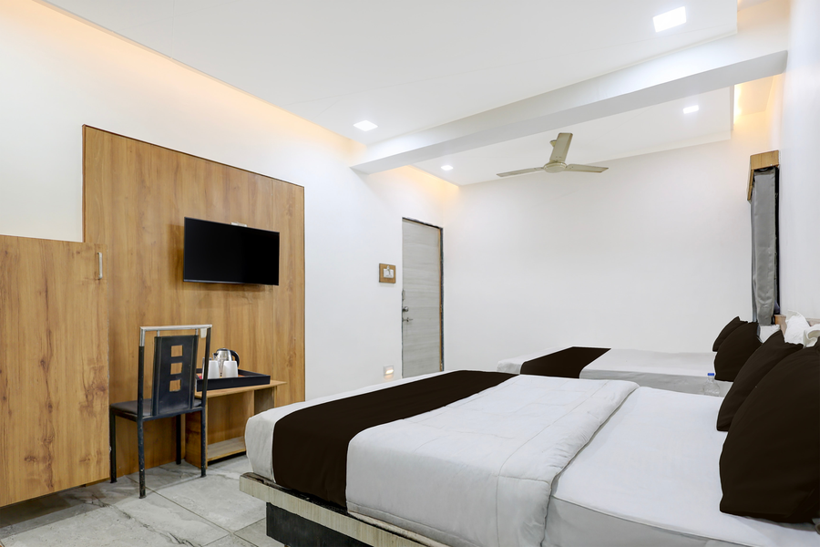 collection o odhav circle formerly hotel new balaji