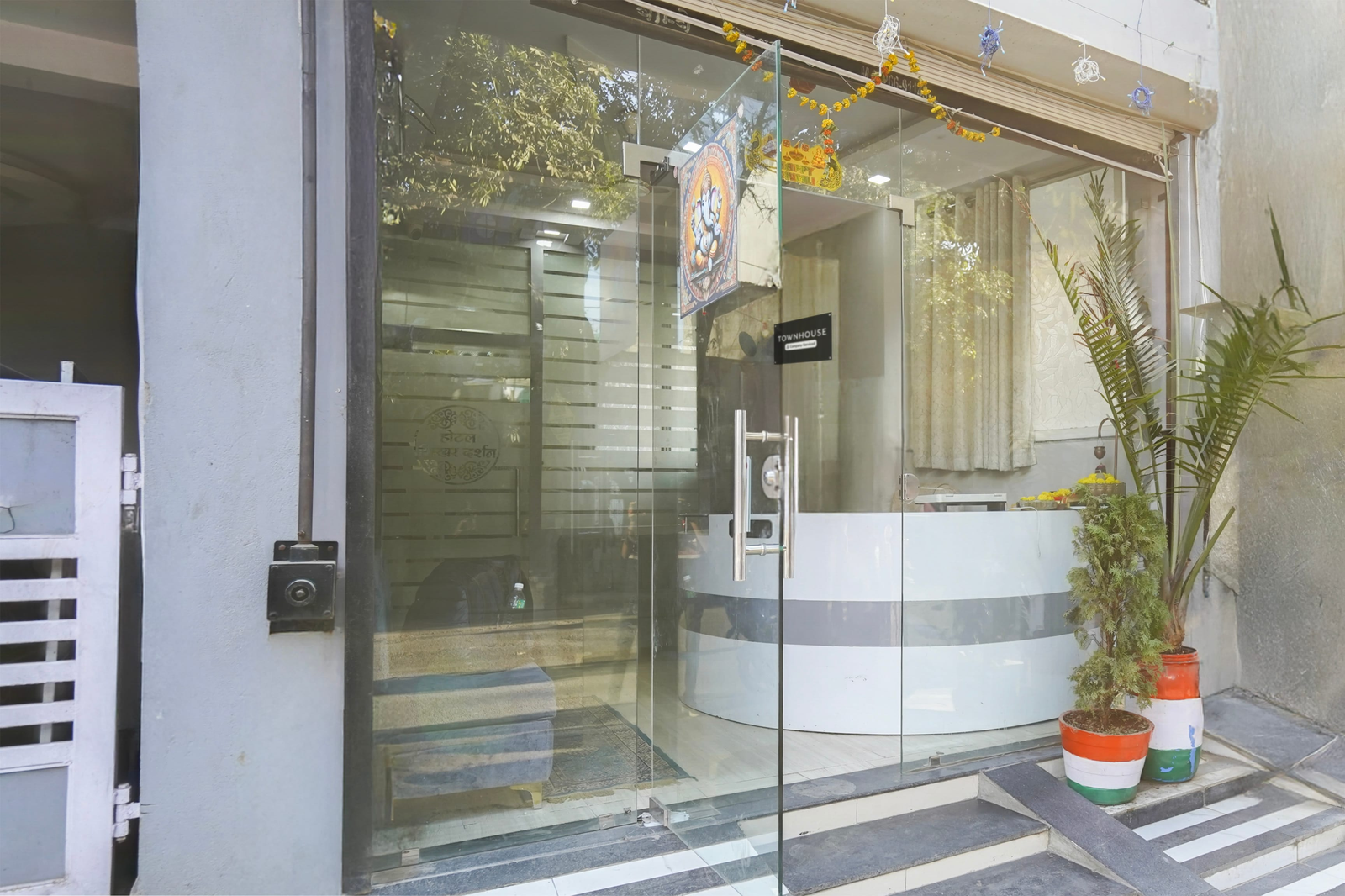 Townhouse Shri Mahakaleshwar Jyotirlinga Ujjain Formerly Hotel Shikhar Darshan,Ujjain>>Indore,3 star