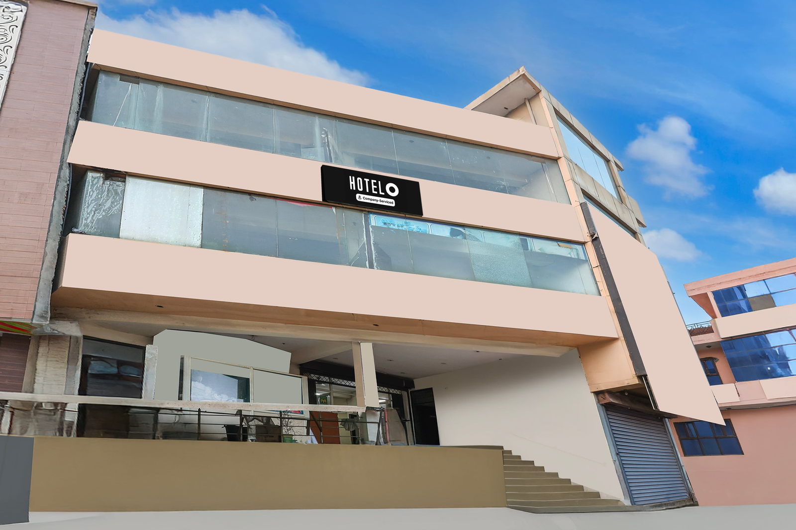 super hotel o sector 4 manraj complex gurugram