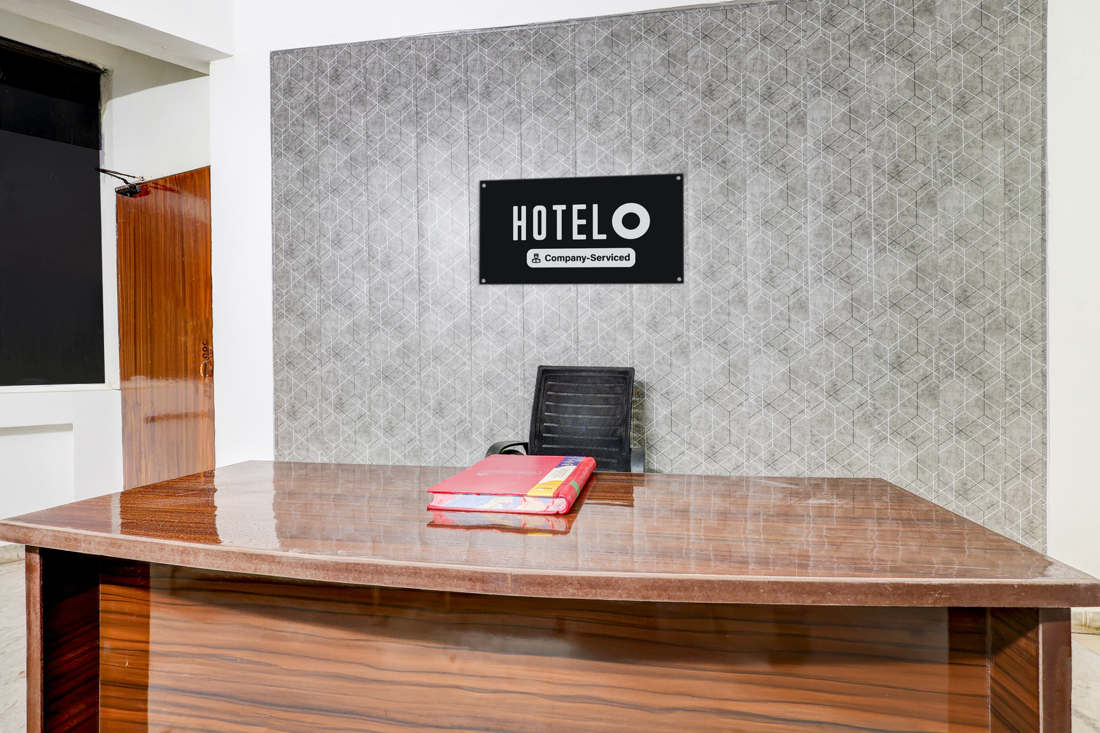 super hotel o sector 4 manraj complex gurugram