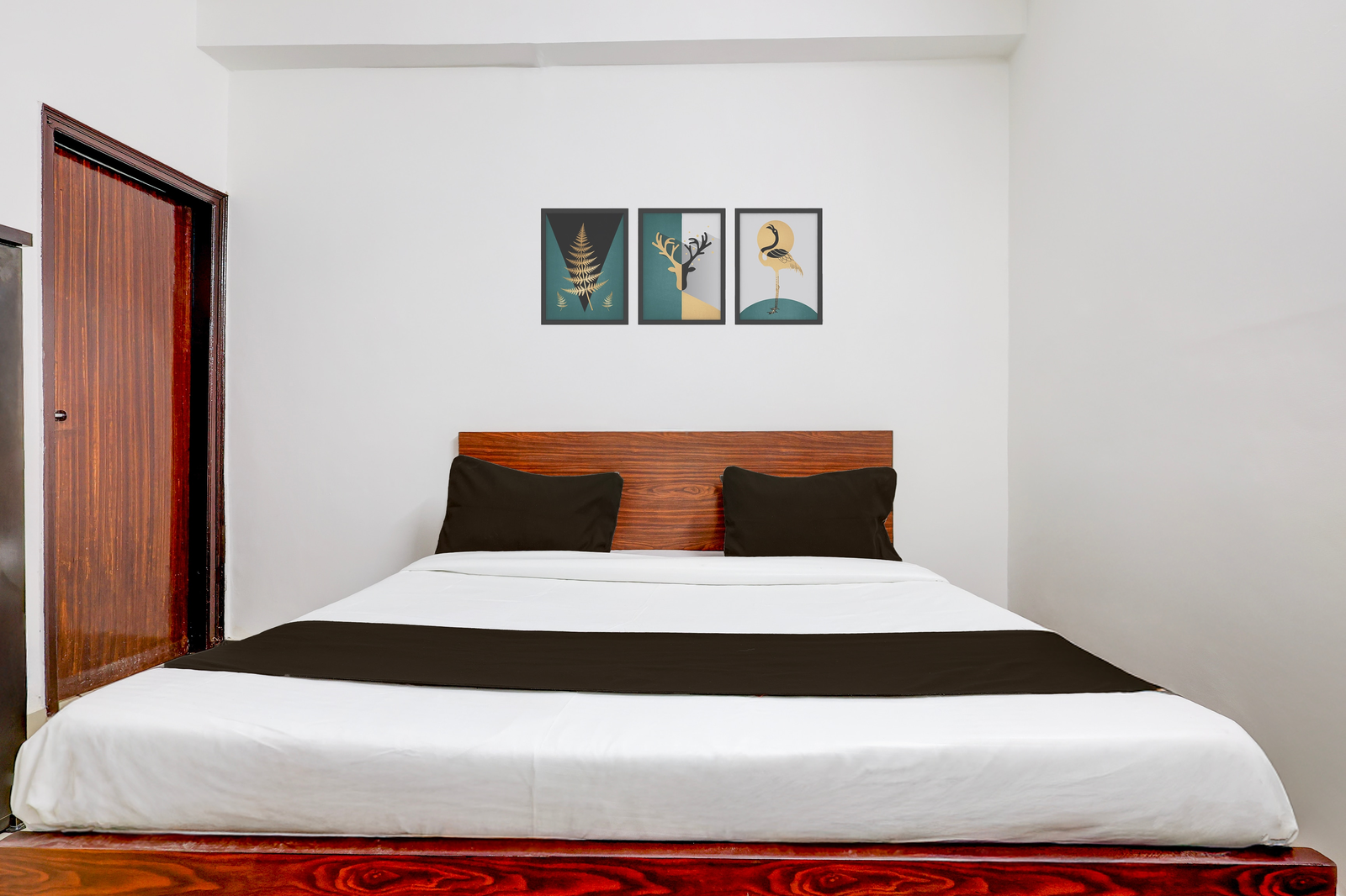 super hotel o sector 4 manraj complex gurugram