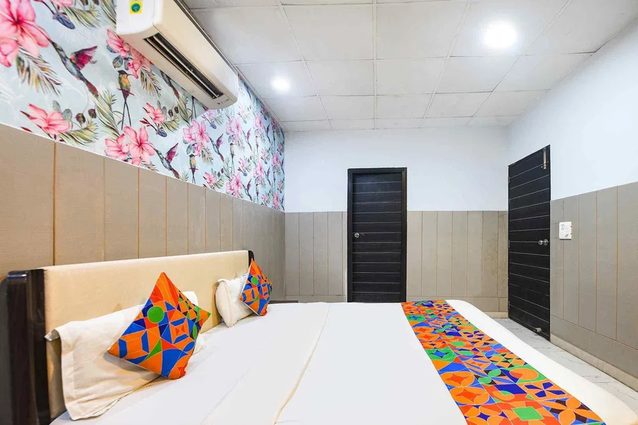 fabhotel mannat paschim vihar