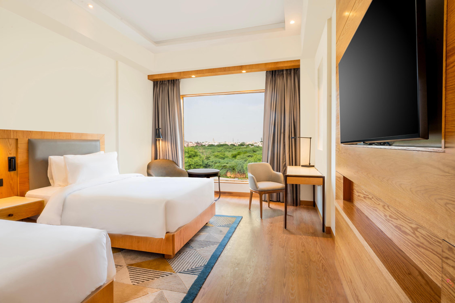 radisson hotel vrindavan