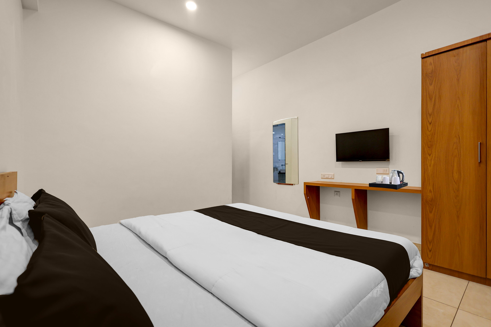 hotel o navasari bus terminal formerly jay shankar