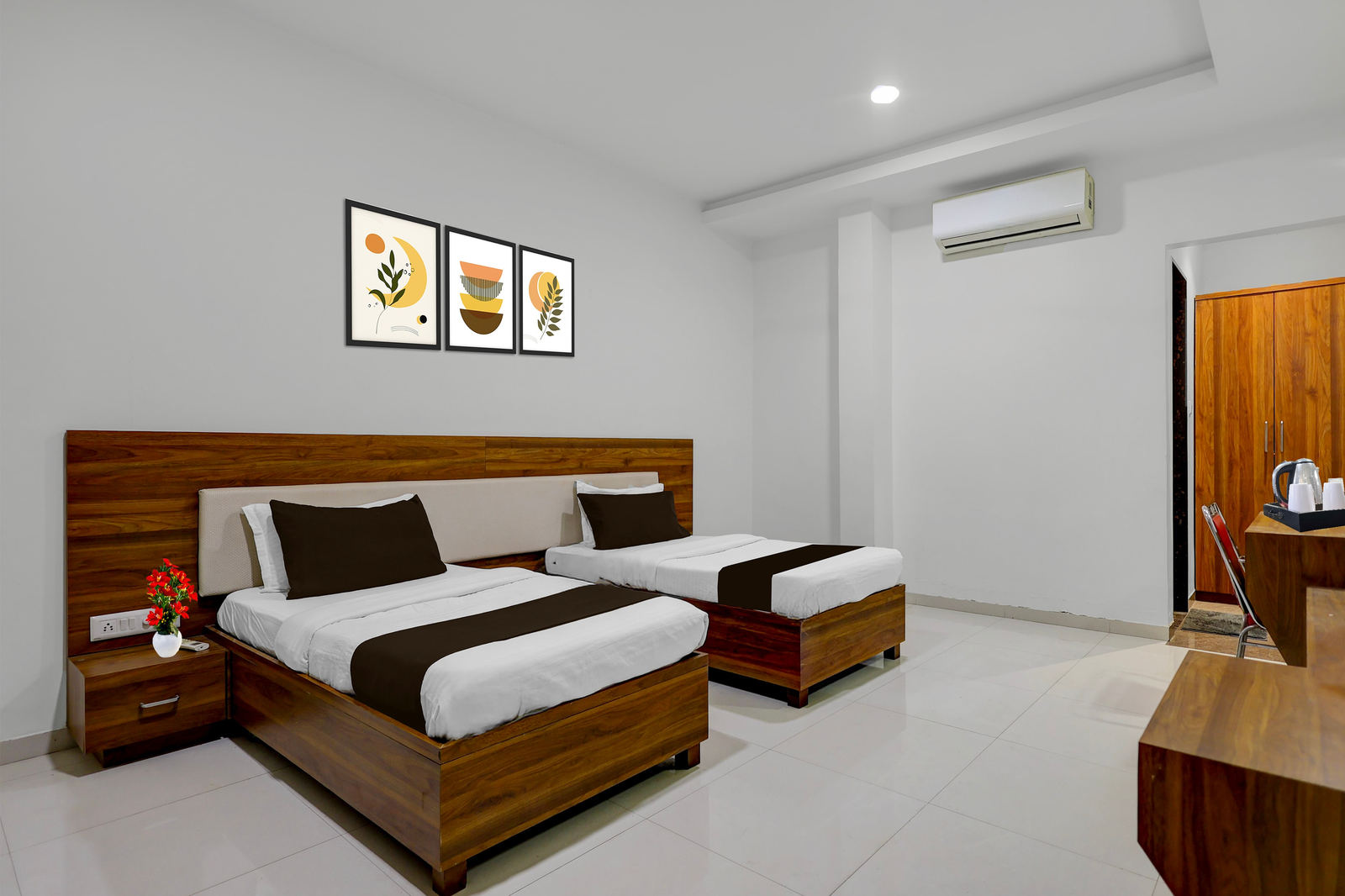 hotel o navasari bus terminal formerly jay shankar