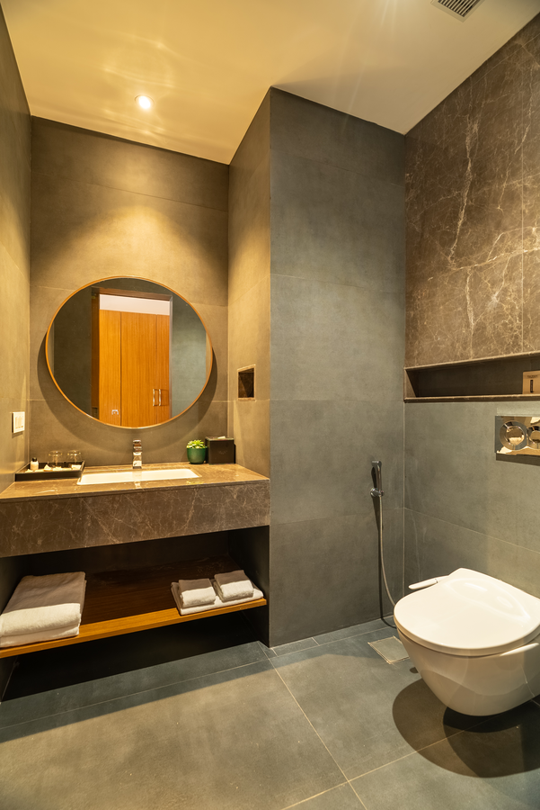 the white resort and spa pawna