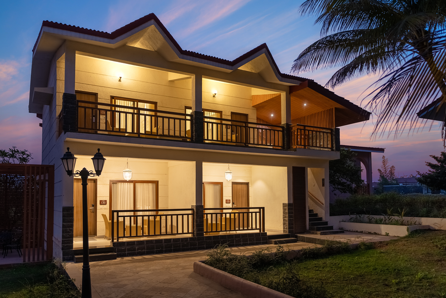 the white resort and spa pawna