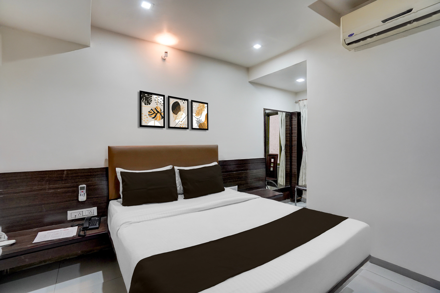 super collection o sur sagar lakeview vadodara formerly vintage inn