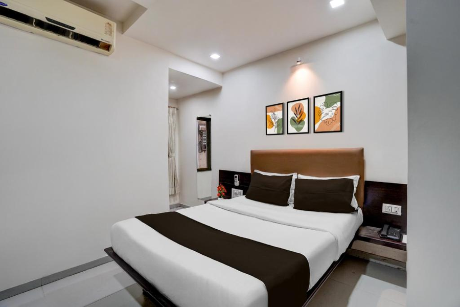 super collection o sur sagar lakeview vadodara formerly vintage inn