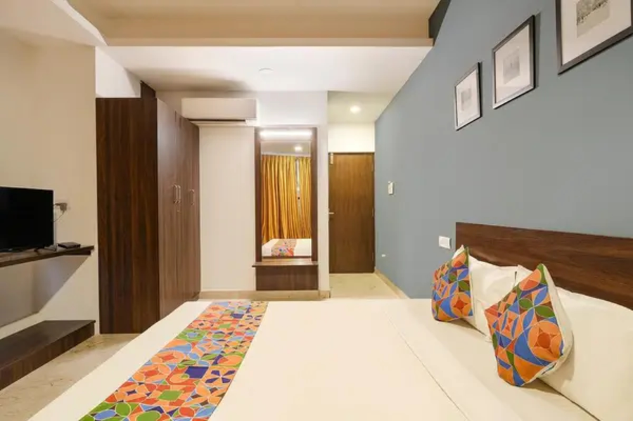 fabhotel skyline