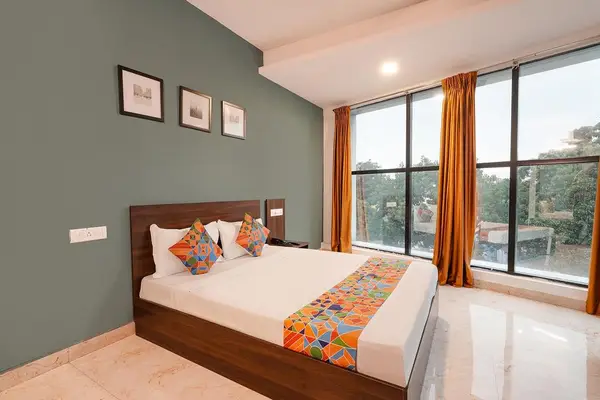 fabhotel skyline
