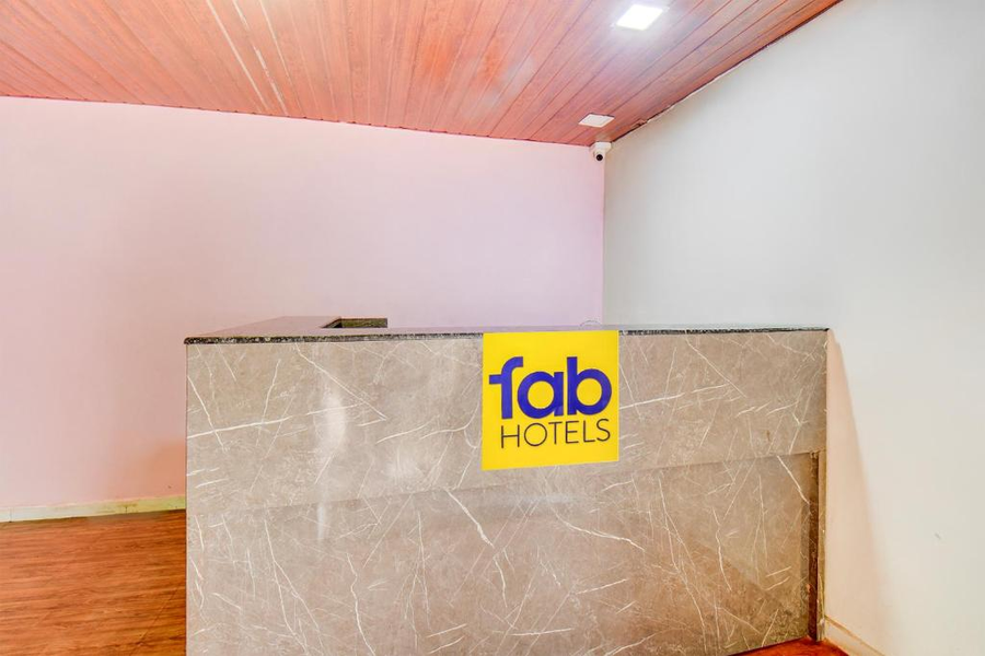 Fabhotel World King,Chakan,3 star