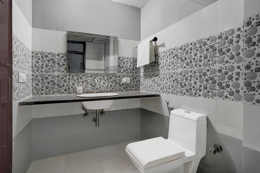 super townhouse sector 46 huda market