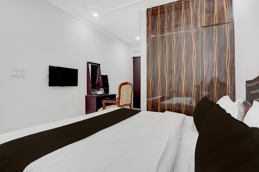 super townhouse sector 46 huda market
