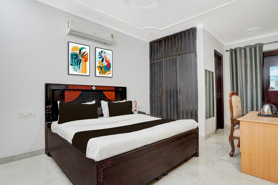 super townhouse sector 46 huda market