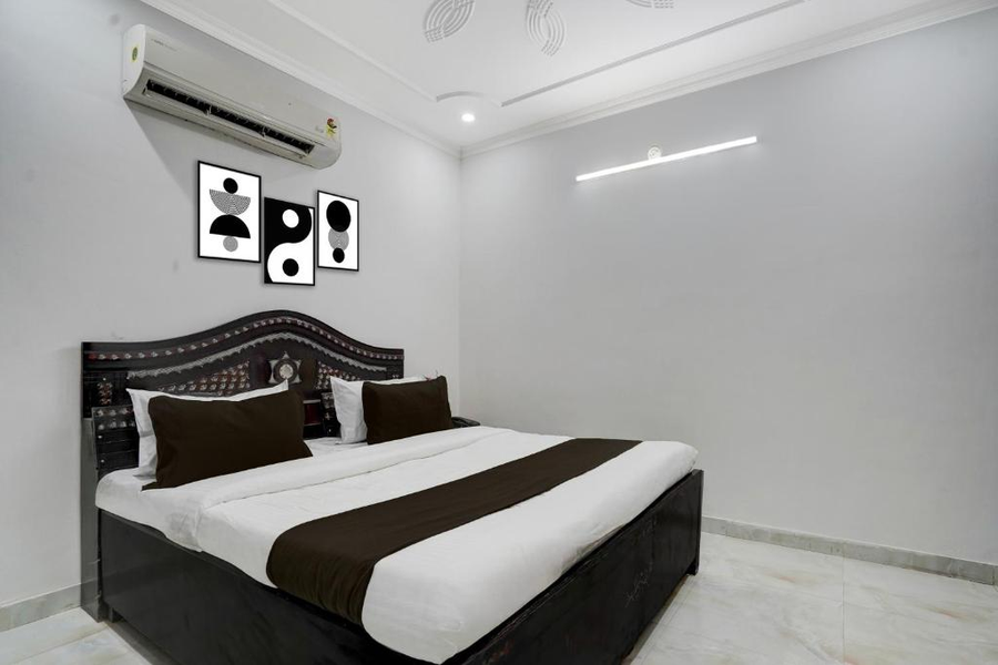 super townhouse sector 46 huda market