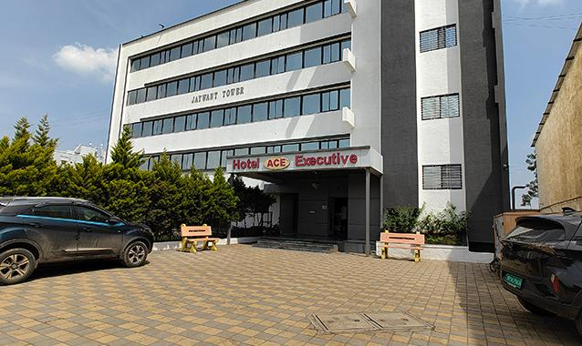 Fabhotel Ace Executive,LONIKAND,3 star