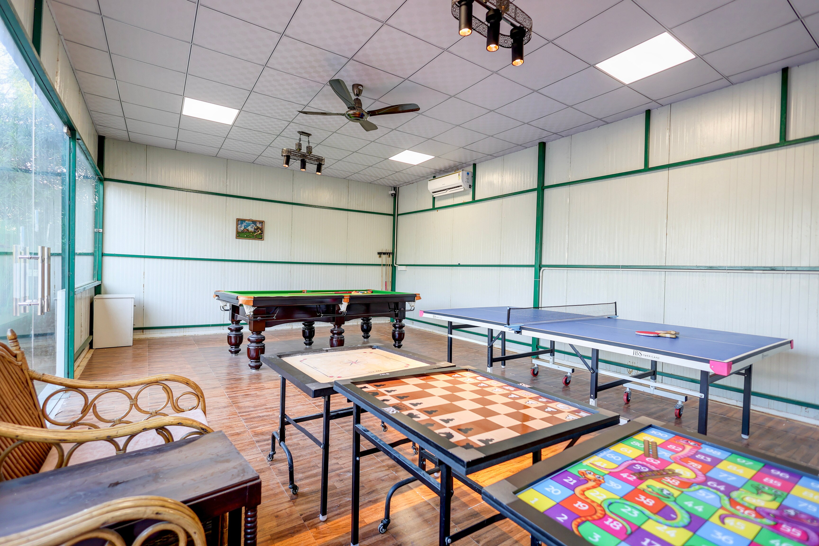 palette hotel and resort kalwar road jaipur formerly jai madhav resort