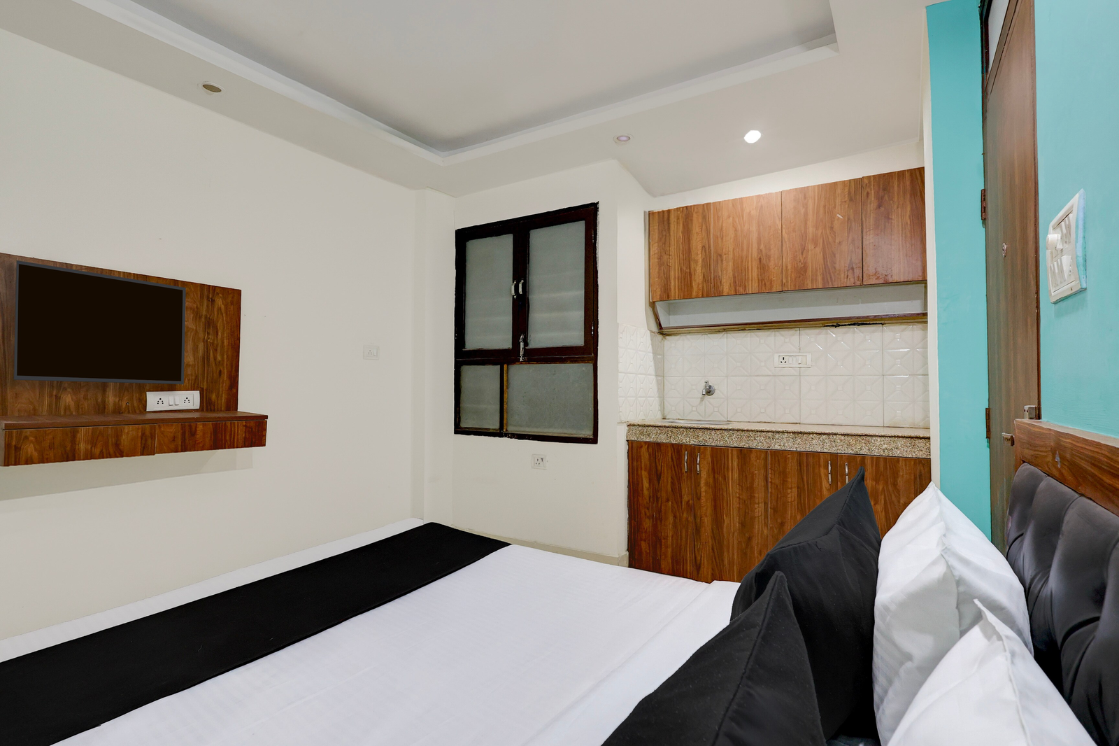 super collection o dlf phase 3 metro station gurgaon formerly krishnay residency