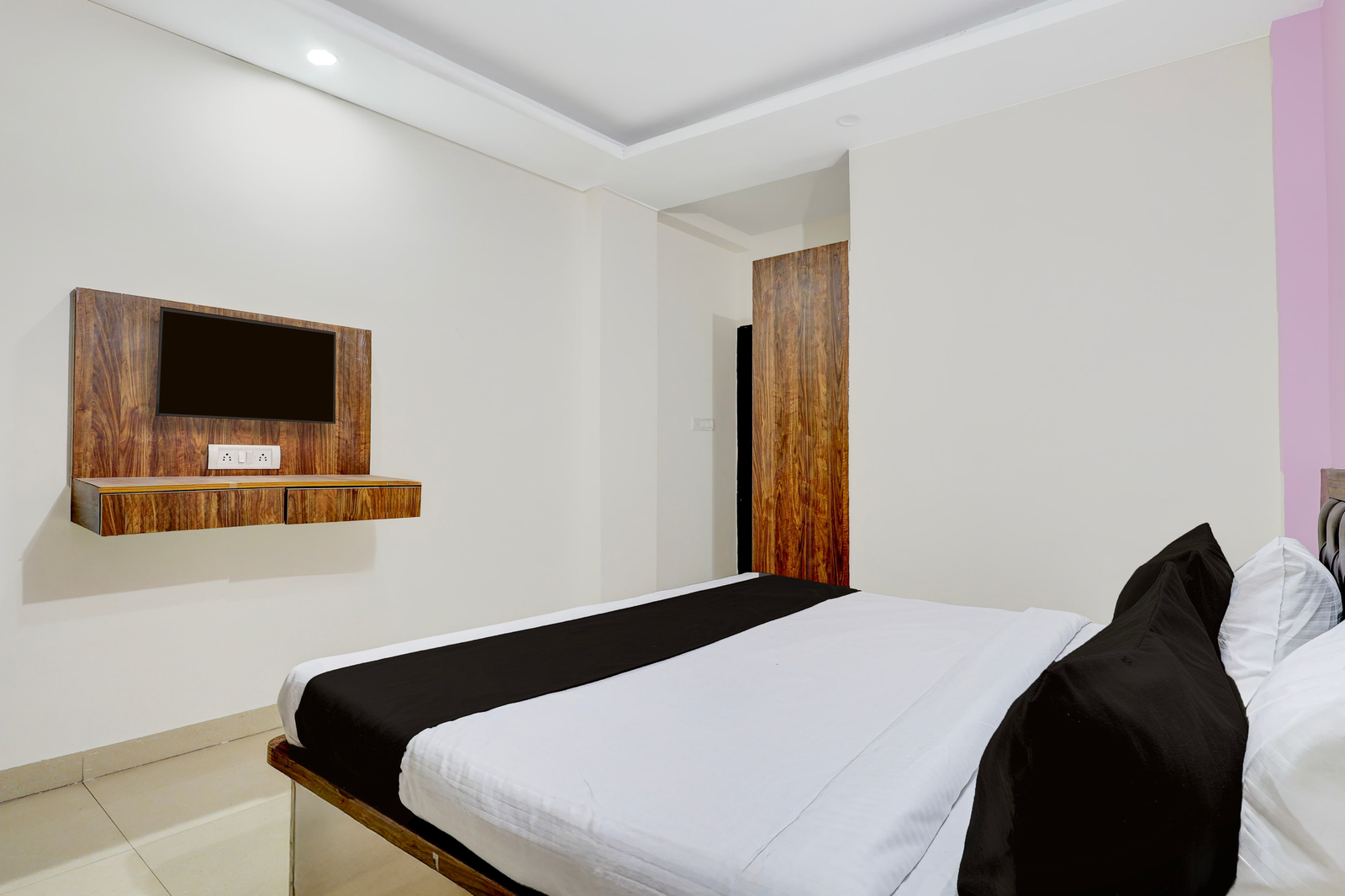 super collection o dlf phase 3 metro station gurgaon formerly krishnay residency