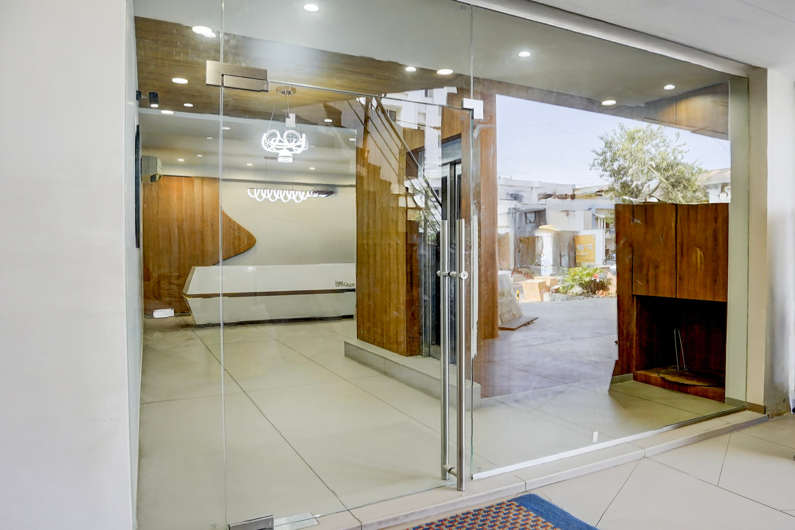 Townhouse Vadodara Railway Junction Formerly Hotel Unique,,3 star