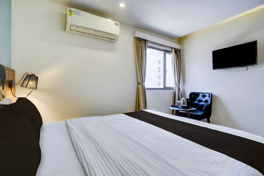 townhouse vadodara railway junction formerly hotel unique