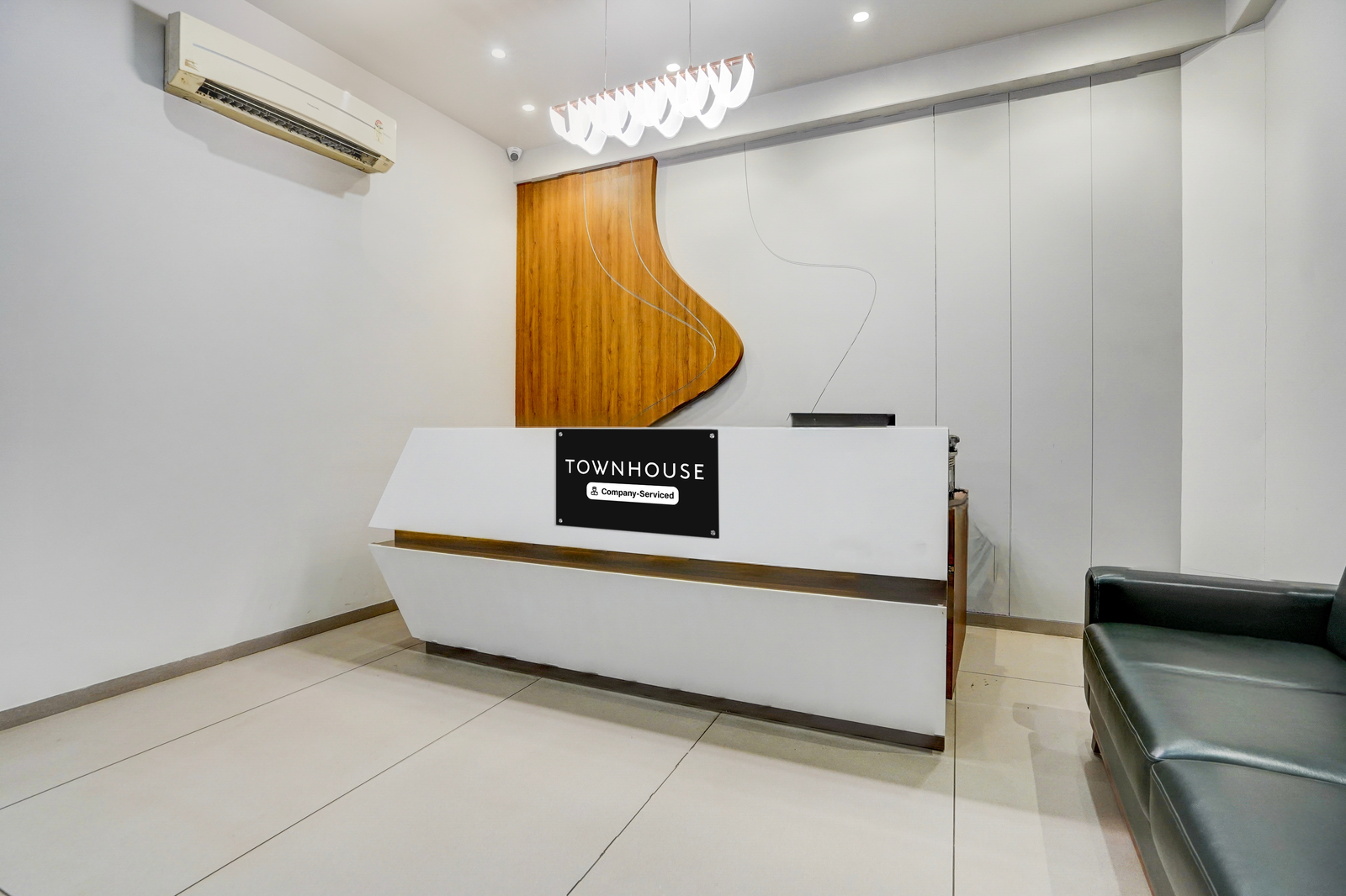 townhouse vadodara railway junction formerly hotel unique