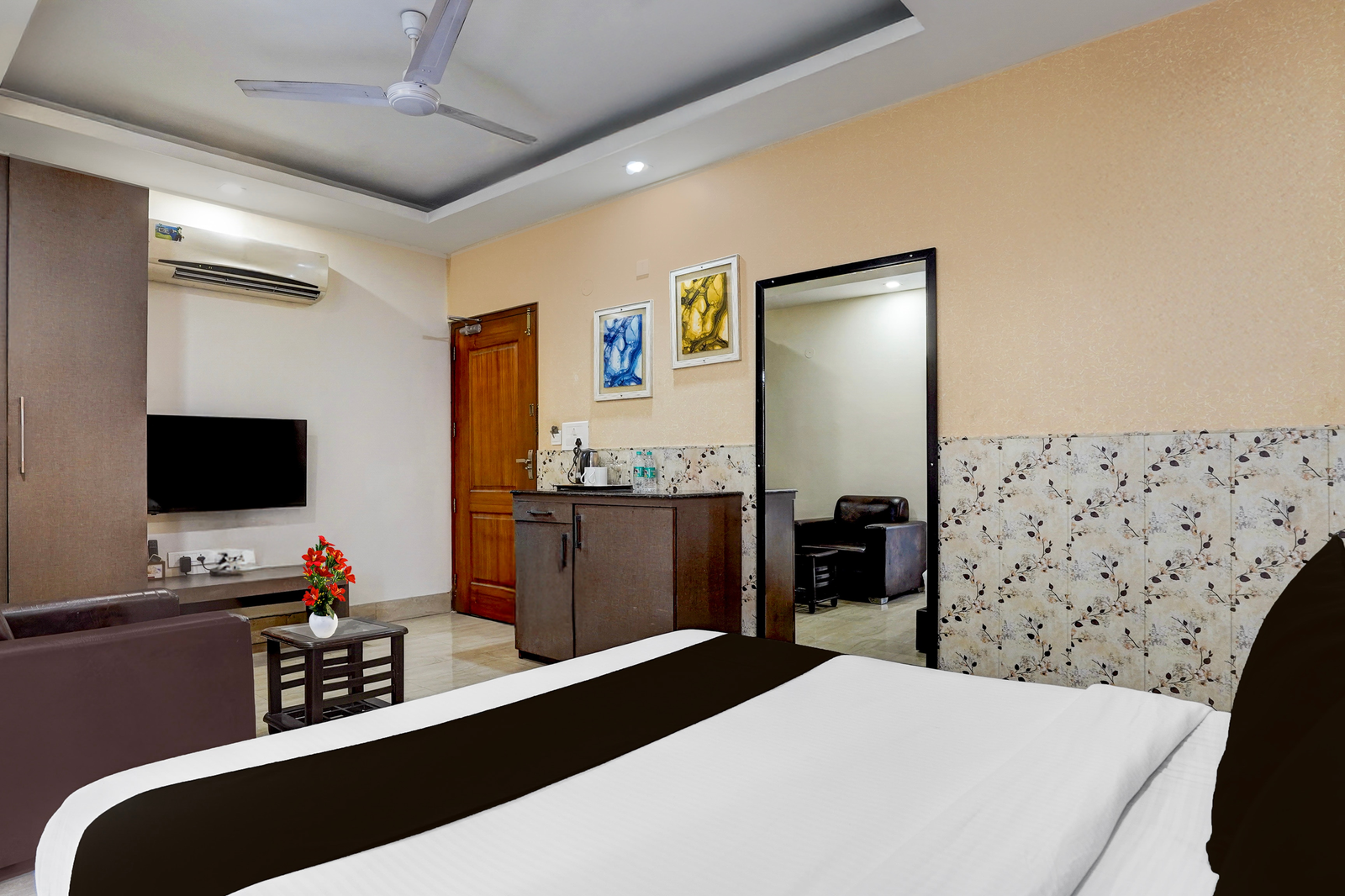 super townhouse oak ongc crossway formerly hotel gold stone comfort
