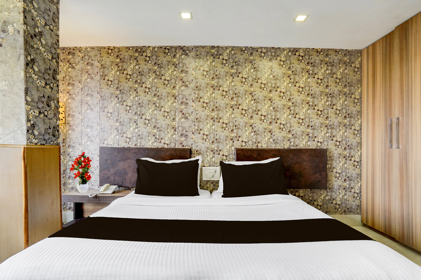 super townhouse oak ongc crossway formerly hotel gold stone comfort