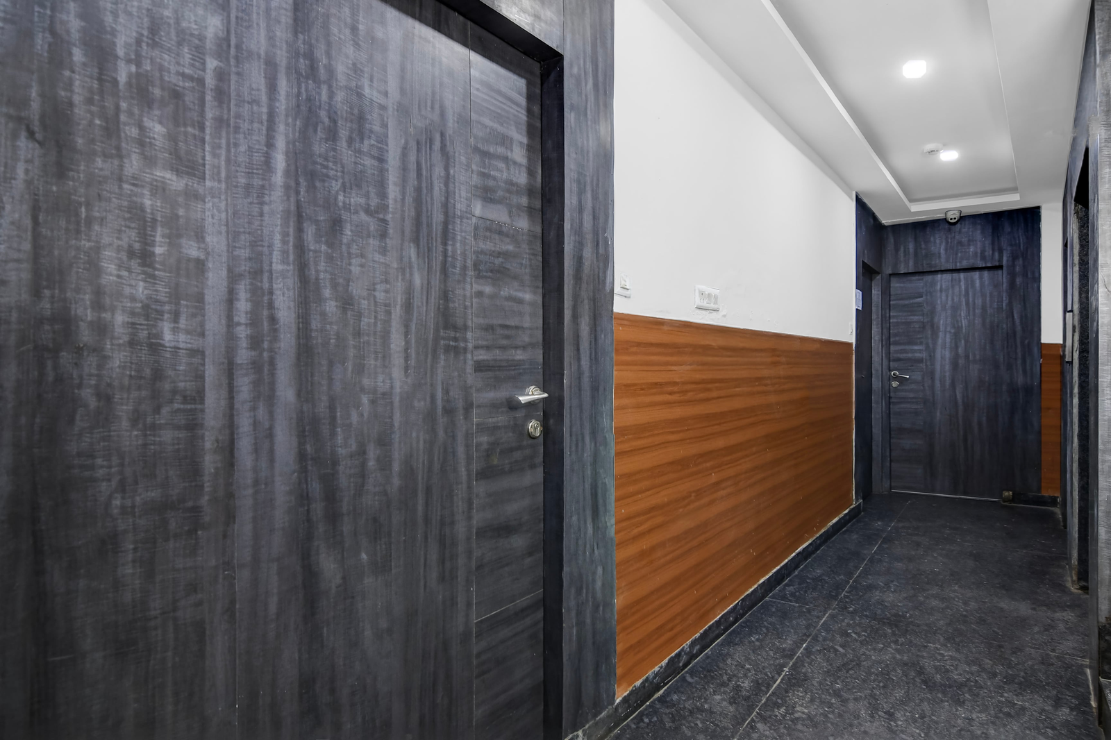 Hotel O Girish Park Metro Station Kolkata Formerly Babu Lal Soni Guest House,,3 star