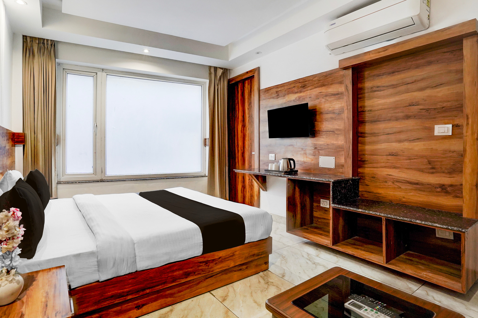 super townhouse railway road katra formerly the amro